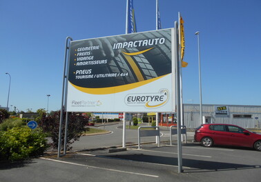 photo signalétique extérieure eurotyre-chaintre